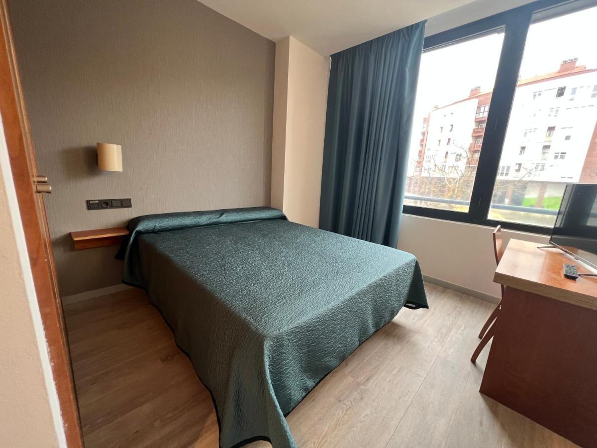 Duque De Wellington Hotell Vitoria-Gasteiz Exteriör bild
