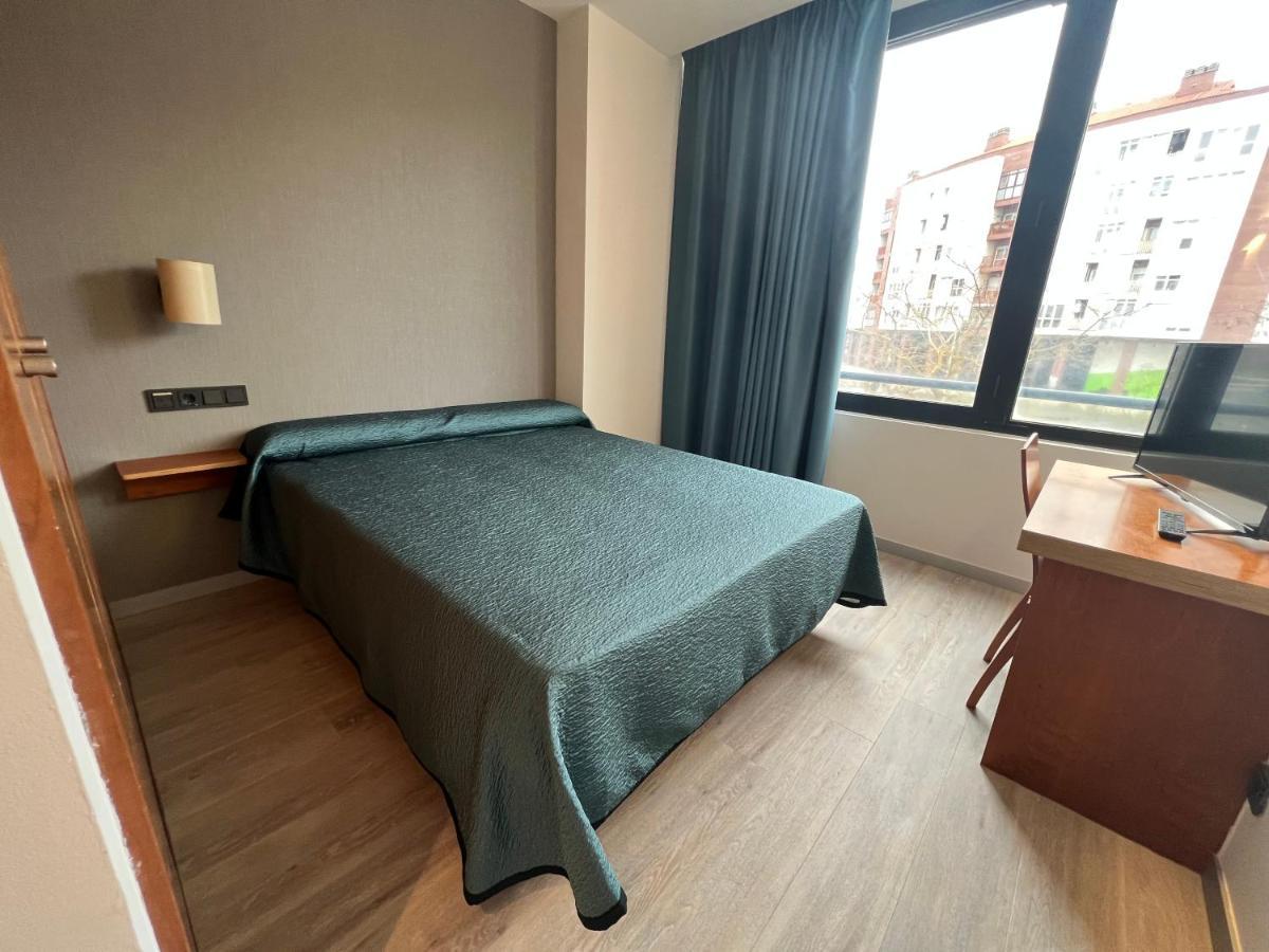 Duque De Wellington Hotell Vitoria-Gasteiz Exteriör bild