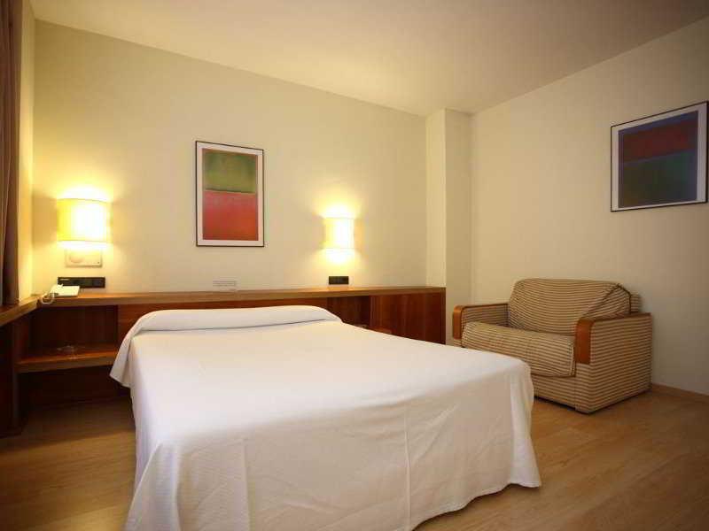 Duque De Wellington Hotell Vitoria-Gasteiz Exteriör bild
